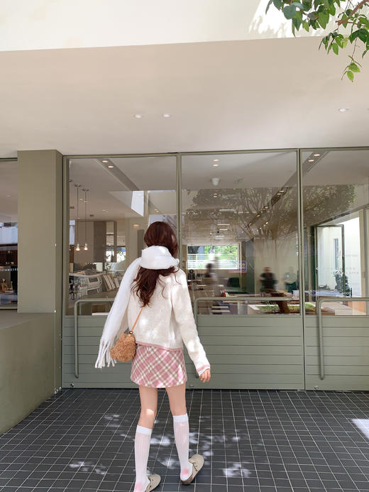 <曾小咸推荐>单排扣针织开衫毛衣女【预售款，预计3-15天发货】 商品图5