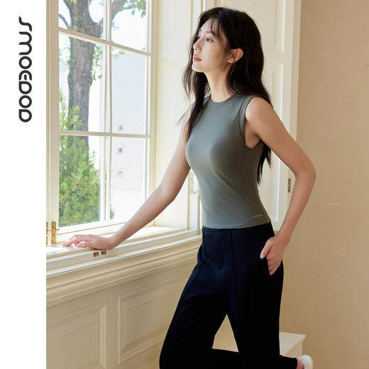 SMOEDOD/水沐伊朵女极简风修身型运动背心美背无痕瑜伽外穿50222 商品图2