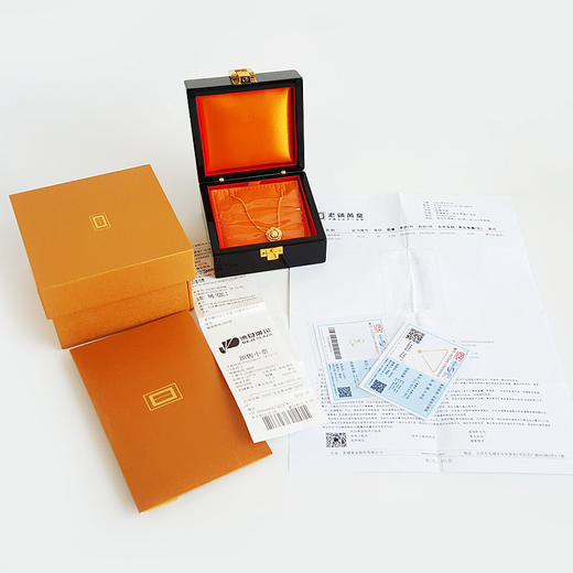 【天然正品】老铺爆款足金玫瑰花2号钻饰0.156克拉可转动锁骨链130925NJS06 现售价：14800 商品图1