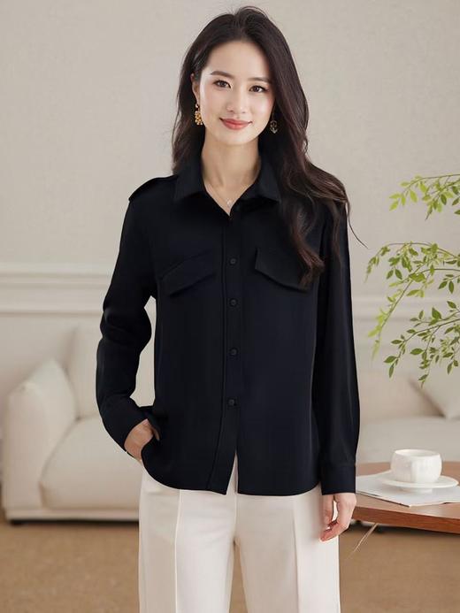 【秋新品】古泥9910黑色气质斜口袋衬衫-喜出 商品图1