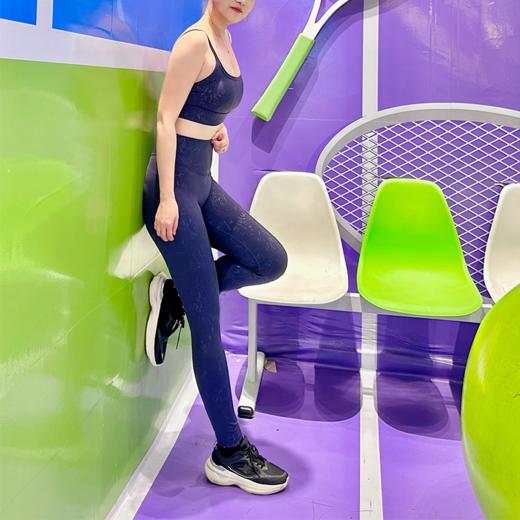 壁虎瑜伽【2509TZ415】高弹烫金裸感套装【5天发货】 商品图3