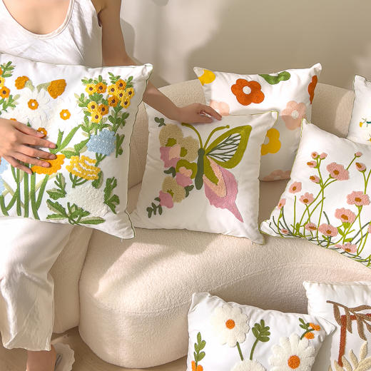 【品牌直发】加倍生活 花物语系列全棉毛巾绣抱枕 45*45cm yb0929003 商品图3