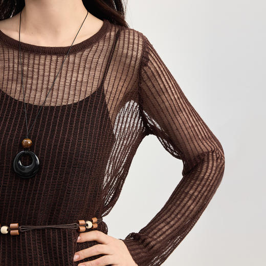 【五折购】熙世界波西米亚套装女秋季25新款度假风镂空罩衫吊带连衣裙两件套 商品图3