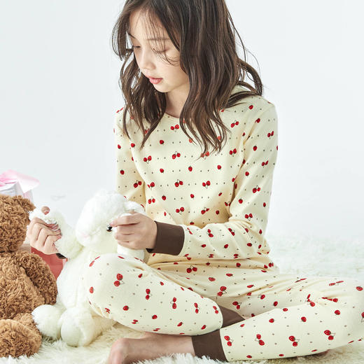 棵初25年秋冬新款亲子中大女童草莓印花贴身舒适保暖打底内衣套装 商品图2