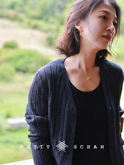 PETIT SCHAN小闪 CLO#905 Wrap lightly 轻裹 德国扬子纱无缝一体纯羊毛V领针织开衫 商品图0