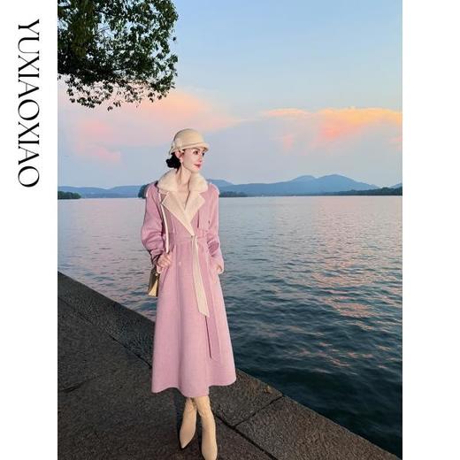 余潇潇【千金归来】绵羊毛桑蚕丝骆驼绒混纺拼接可拆卸水貂撞色大衣 商品图3