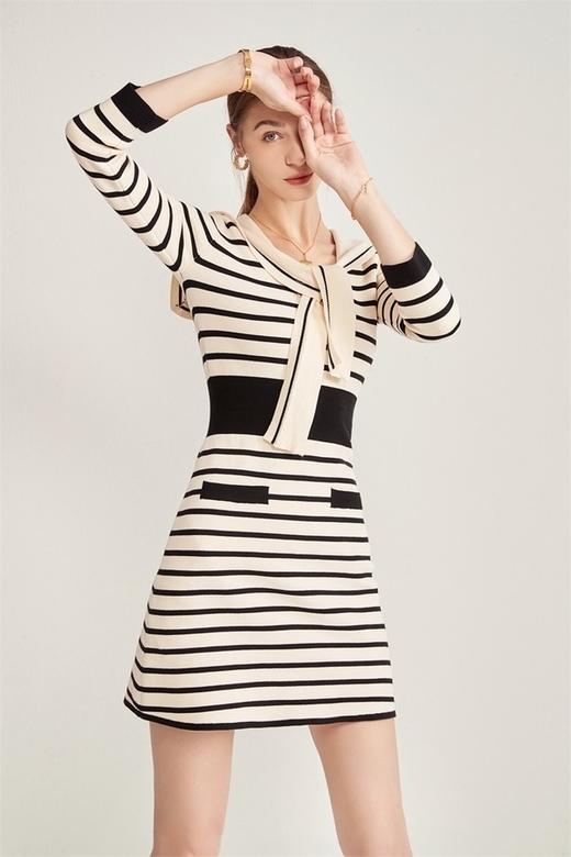 Le Malene 复古休闲海军领针织连衣裙 16969 商品图1