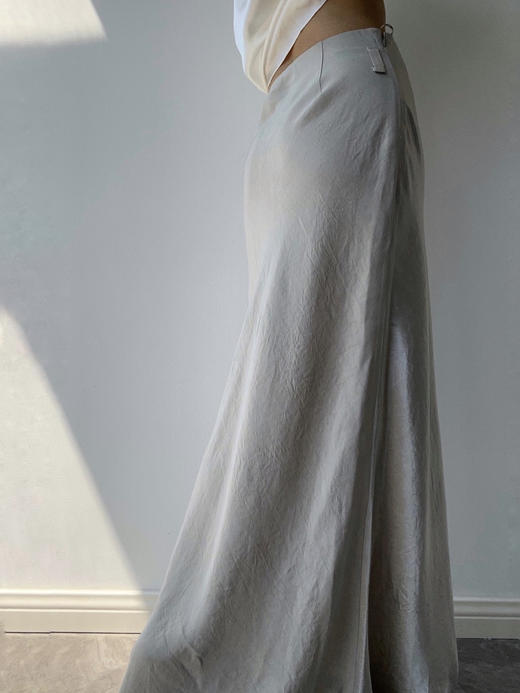 TU｜C05AW24-SK05-GY23 银灰醋酸斜纹超长款鱼尾裙【长版 / 短版】 商品图8