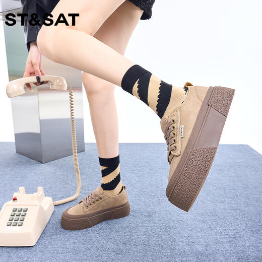 星期六简约松糕厚底休闲板鞋SS33112H04 商品图3