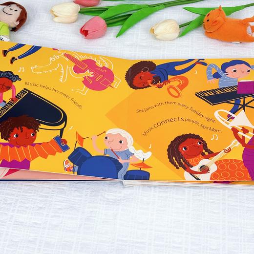 【Clavis】My Mom Loves . . . Music! 原版英文儿童绘本 商品图4