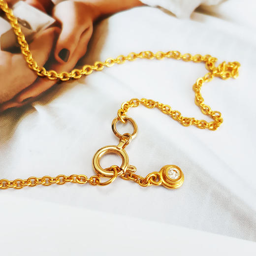 【天然正品】老铺爆款足金玫瑰花2号钻饰0.156克拉可转动锁骨链130925NJS06 现售价：14800 商品图7