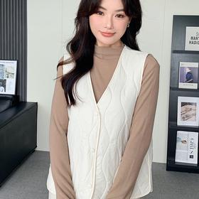 【当季新款❗️轻奢百搭轻薄马甲】时尚保暖，修身显瘦，V领修饰颈部曲线！内外穿春秋冬季坎肩打底羊毛保暖宽松外套女装