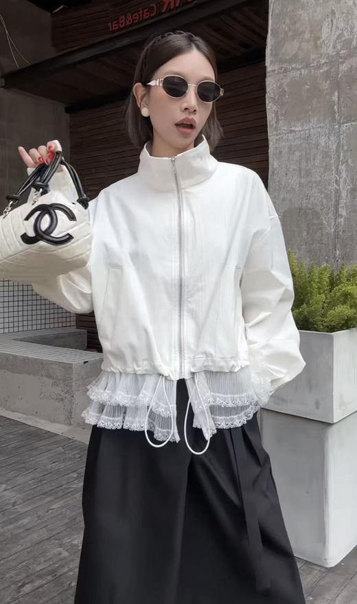 爆款推荐【秋上新】826简约法式蕾丝边休闲外套-喜出 商品图1