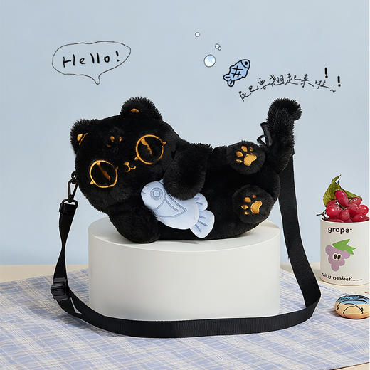 大英博物馆 巴斯特系列萌猫摸鱼 可爱毛绒手机斜挎包 商品图2