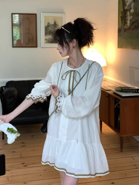 浮生八记/25C132/法式复古波点刺绣袖连衣裙