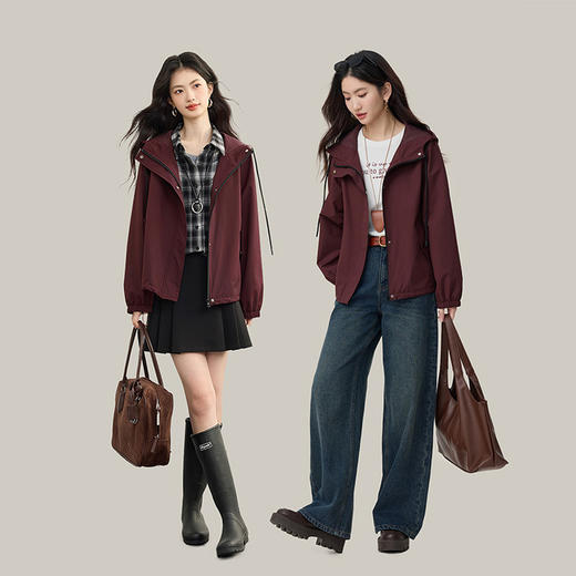 【09/17新品】熙世界休闲运动工装风连帽冲锋衣外套女2025秋季新款时尚短款上衣 商品图2