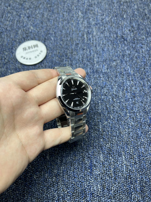 OMEGA欧米茄 海马150米系列Aqua Terra 150米运动 黑色盘 男士腕表
【机芯】搭载进口西铁城 商品图2