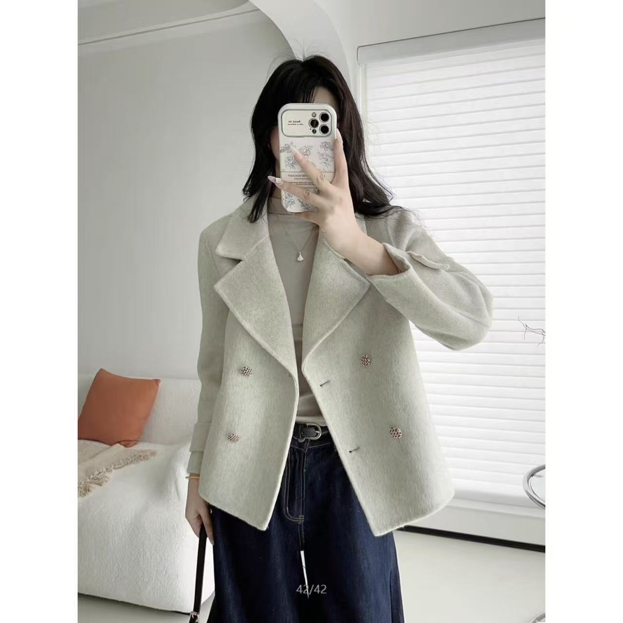 【双面尼短款羊毛大衣】经典版型 利落裁剪 有型挺阔 软糯如云朵般