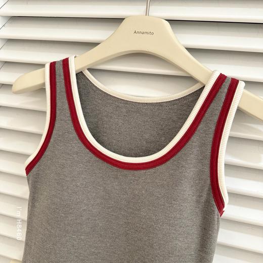 老米优品🎈3-5天！复古运动gril风《撞色拼接U领无袖弹力背心》自带一体胸垫！BX250916B 商品图2