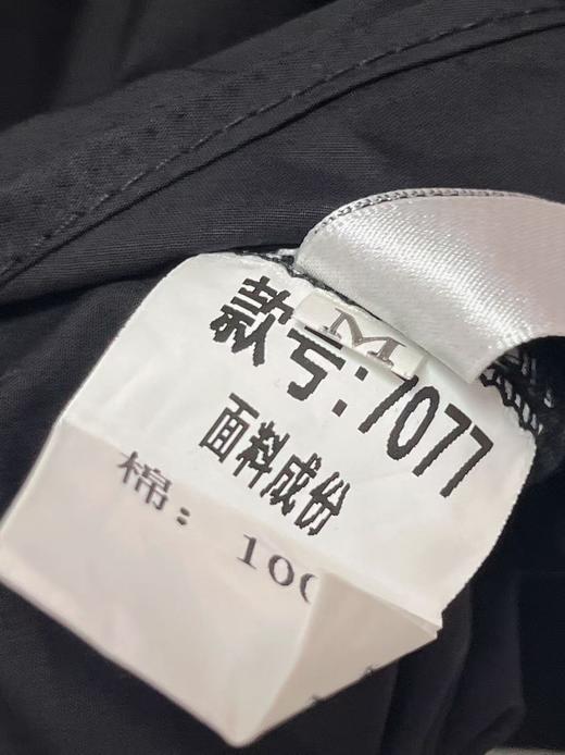 冰点价！仅限11.11！退货勿拍【秋新品】古泥7077黑色双口袋精致走线衬衫-喜出 商品图4