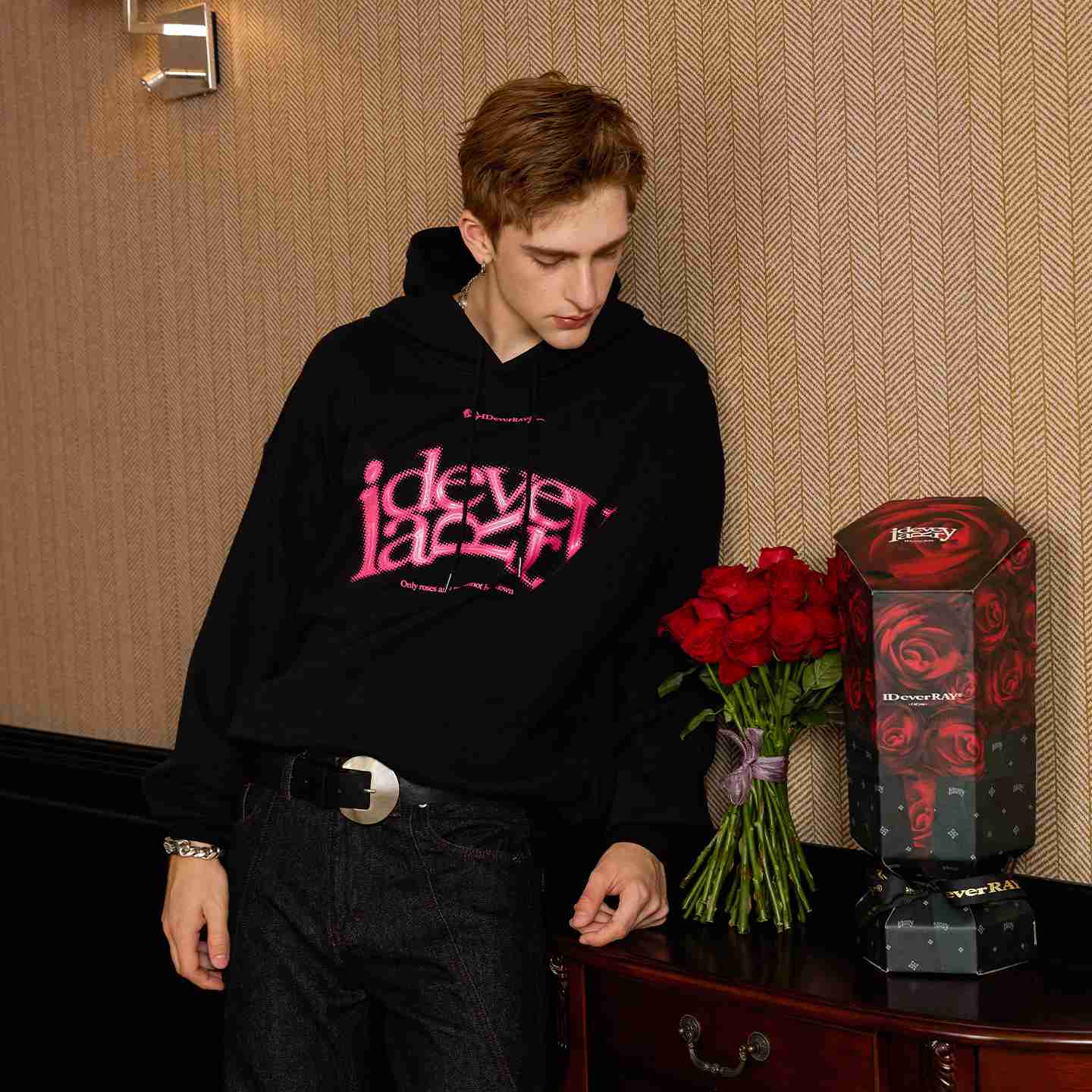 IDEVERRAY【明星同款】秋冬新品卫衣连帽运动情侣印花工艺长袖上衣