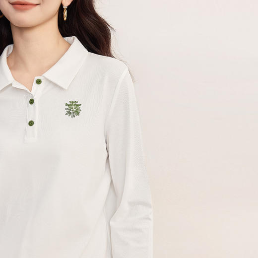【09/17新品】熙世界小雏菊绣花POLO领T恤女长袖通勤休闲正肩上衣2025秋季新款 商品图4