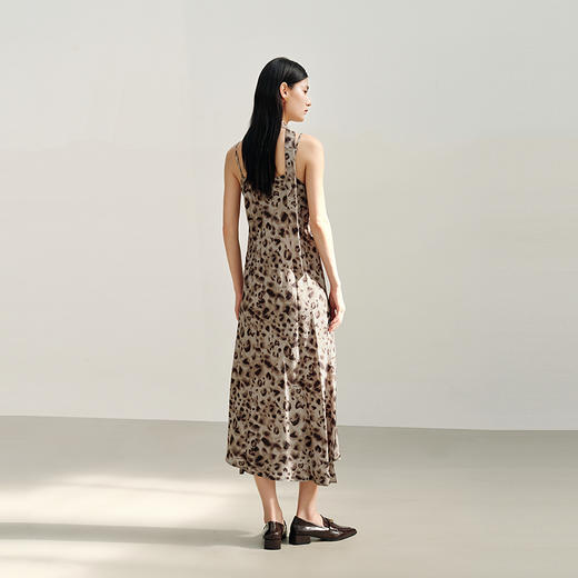 NEELLY纳俪商场同款秋新款复古豹纹潮流吊带连衣裙女个性百搭长裙N25082Y01105 商品图1