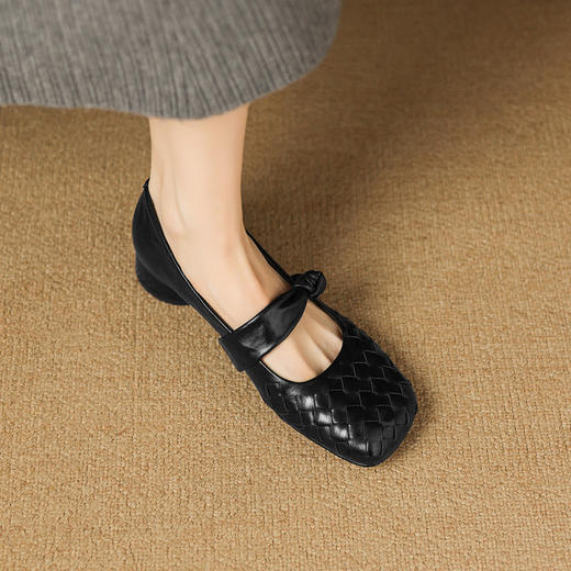 【预售5天】软羊皮编织低跟浅口单鞋女春秋新款百搭一字带玛丽珍女鞋ASN&2912 商品图3