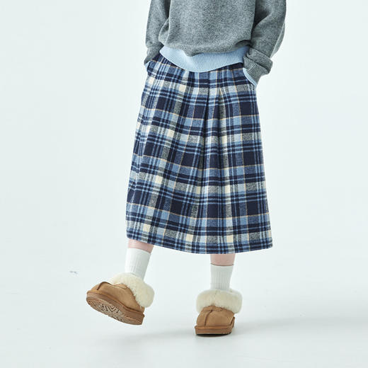 棵初2025年秋冬新款亲子中大女童学院蓝白格纹半裙清新文艺风裙子 商品图2