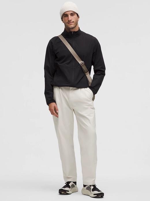 露露Lightweight Stretc男士轻盈版弹力夹克 商品图1