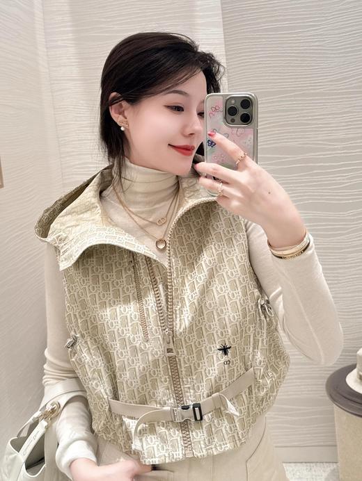 TY460-迪奥 25春夏 塔夫绸提花连帽腰带马甲 (PG*MM)9.16直播款 商品图6