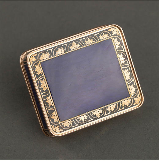 独角鹿西洋古董19世纪德国出品拉斐尔式《西斯廷圣母》主题珐琅彩绘细密画装饰藤蔓纹18K黄金精雕鼻烟盒 商品图4