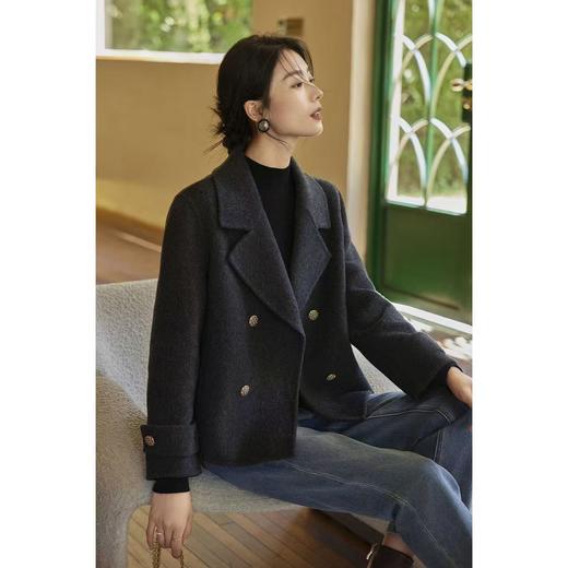 【双面尼短款羊毛大衣】经典版型 利落裁剪 有型挺阔 软糯如云朵般 商品图3