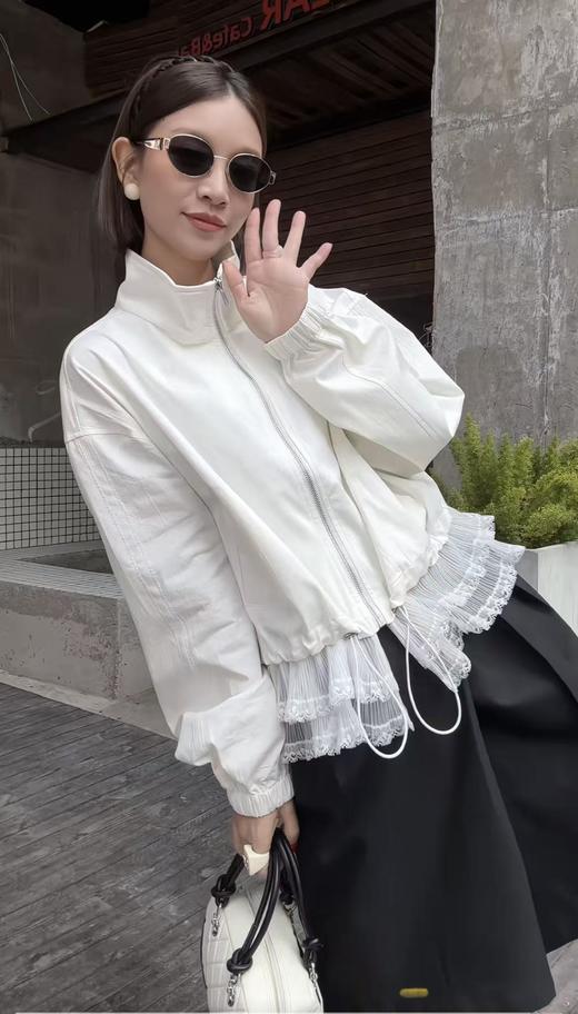 爆款推荐【秋上新】826简约法式蕾丝边休闲外套-喜出 商品图3