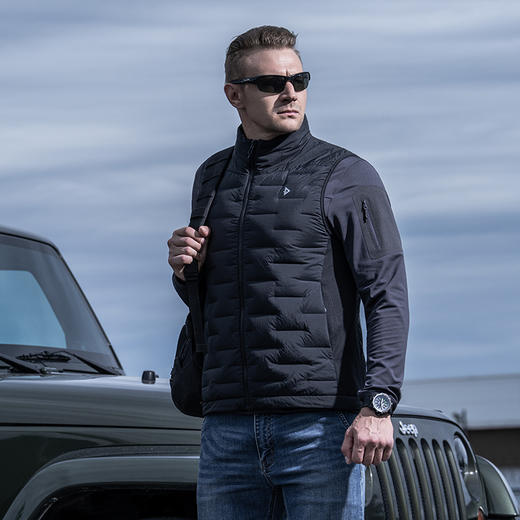 【龙牙上新】二代龙牙隐捷轻量便携立领羽绒马甲 商品图3