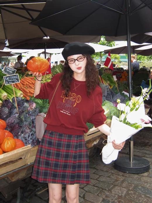 浮生八记/25C116/“哥本哈根学院派”复古刺绣全棉卫衣 商品图0