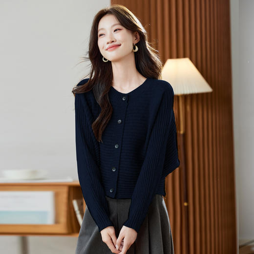 好看蝙蝠袖针织开衫，慵懒风宽松短款毛衣外套CC-QL-8346 商品图1