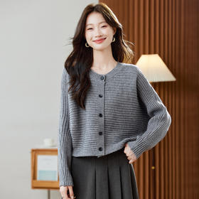 好看蝙蝠袖针织开衫，慵懒风宽松短款毛衣外套CC-QL-8346