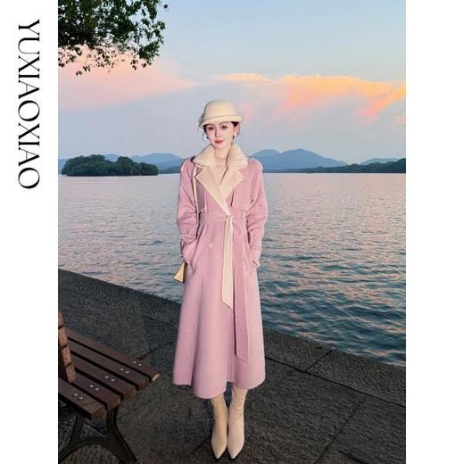 余潇潇【千金归来】绵羊毛桑蚕丝骆驼绒混纺拼接可拆卸水貂撞色大衣 商品图4