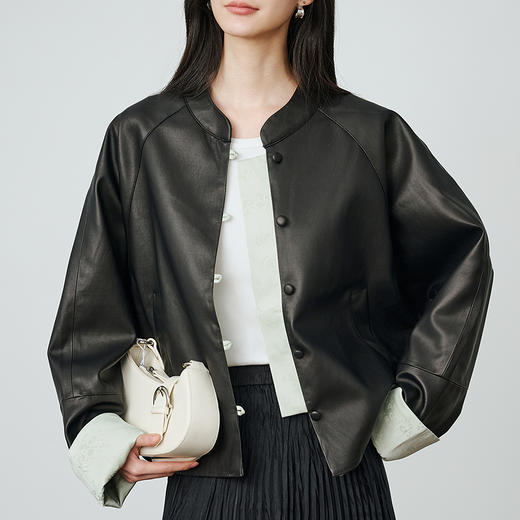 NEELLY纳俪商场同款秋季新款新中式休闲皮衣外套女优雅通勤上衣N25084C06618 商品图2