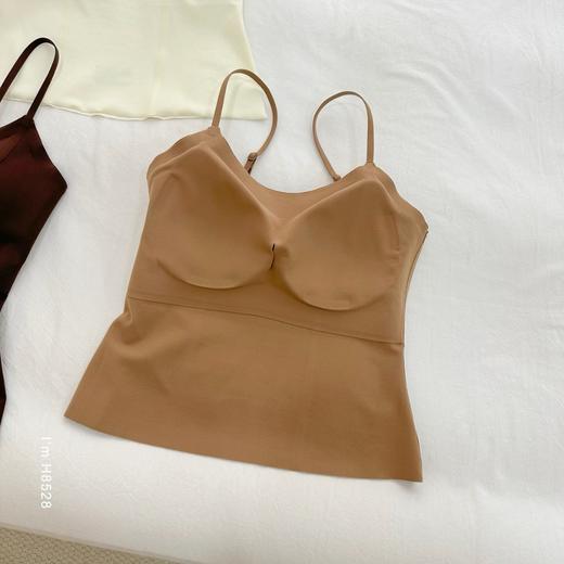 老米优品🎈3-5天！秋日温暖贴心的呵护~《免穿Bra云朵绒暖肤无痕小吊带背心》软糯云朵绒 + 发热黑科技~BX250916A 商品图7