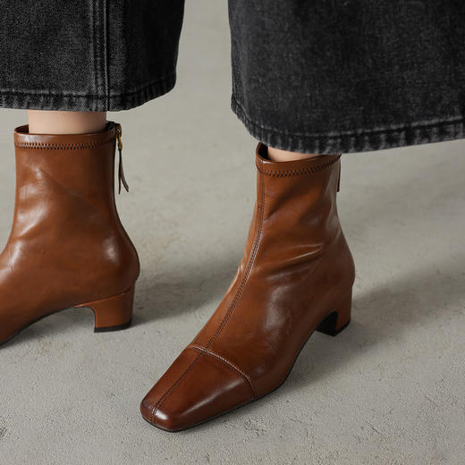 【预售5天】通勤方头高跟弹力瘦瘦靴女秋冬新款加绒简约百搭粗跟复古短靴WC&M3483 商品图0