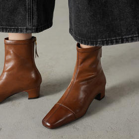 【预售5天】通勤方头高跟弹力瘦瘦靴女秋冬新款加绒简约百搭粗跟复古短靴WC&M3483