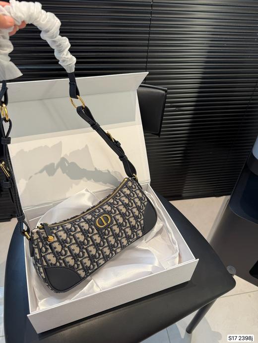 G514迪AO经典LOGO腋下包 商品图1