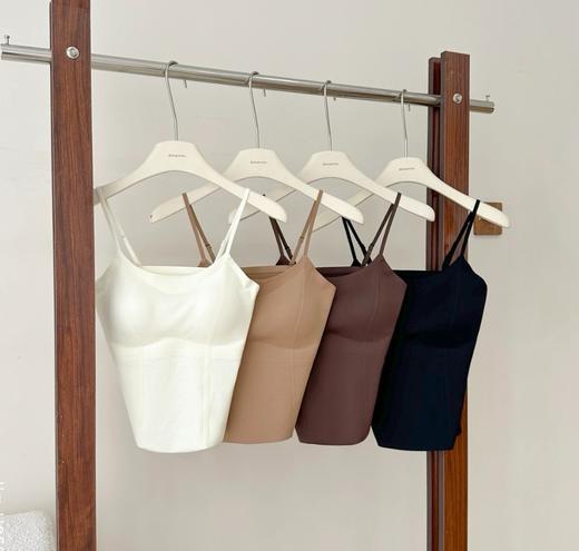 老米优品🎈3-5天！秋日温暖贴心的呵护~《免穿Bra云朵绒暖肤无痕小吊带背心》软糯云朵绒 + 发热黑科技~BX250916A 商品图0