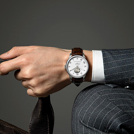 天梭(TISSOT)力洛克系列皮带机械男表T006.407.16.033.01 商品图3