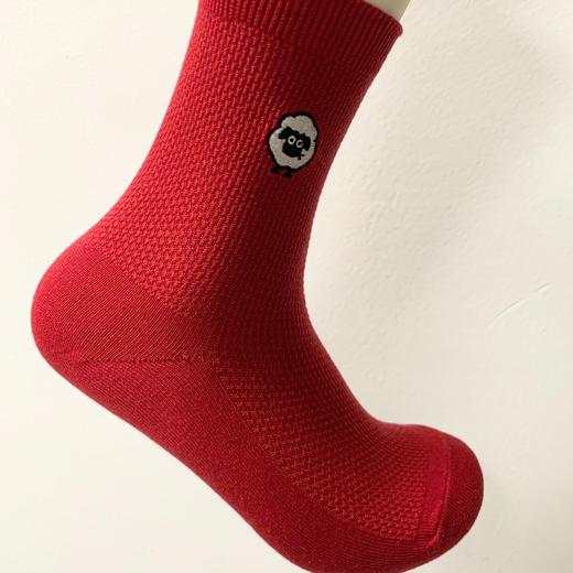 SUKENO小羊的红色中筒袜女袜 商品图2
