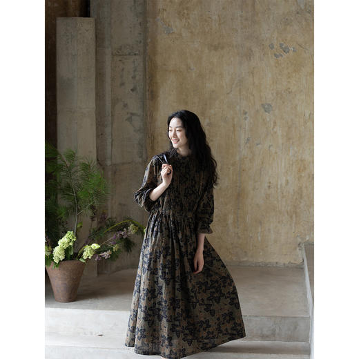 牧衣游原创 100支进口印花匹马棉连衣裙秋新款宽松文艺长裙 番禧 商品图3