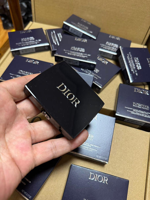 正品！法国原装进口！迪の奥凝脂恒久粉饼 柔雾养肤气垫粉底bb 商品图4