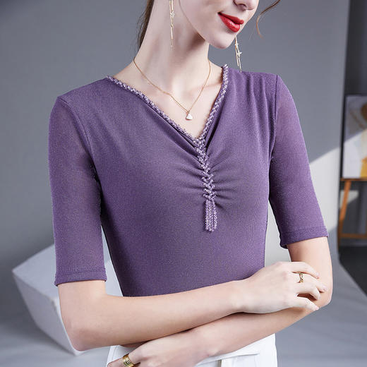 百媚生 中袖小衫V领钉珠网纱T恤女五分袖打底衫MC46893 商品图3